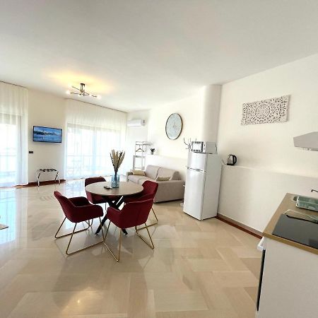 Trani Suite - Moro 10 Kültér fotó