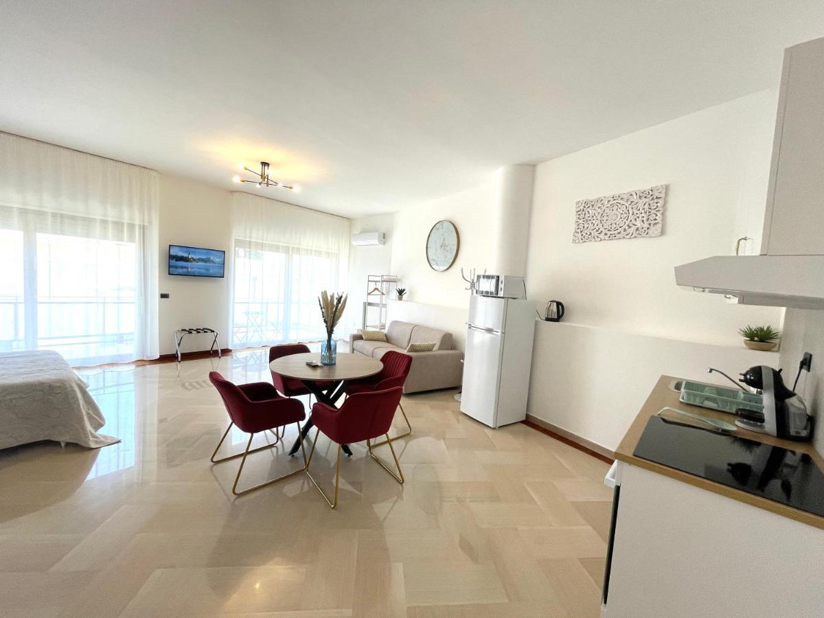 Trani Suite - Moro 10 Kültér fotó