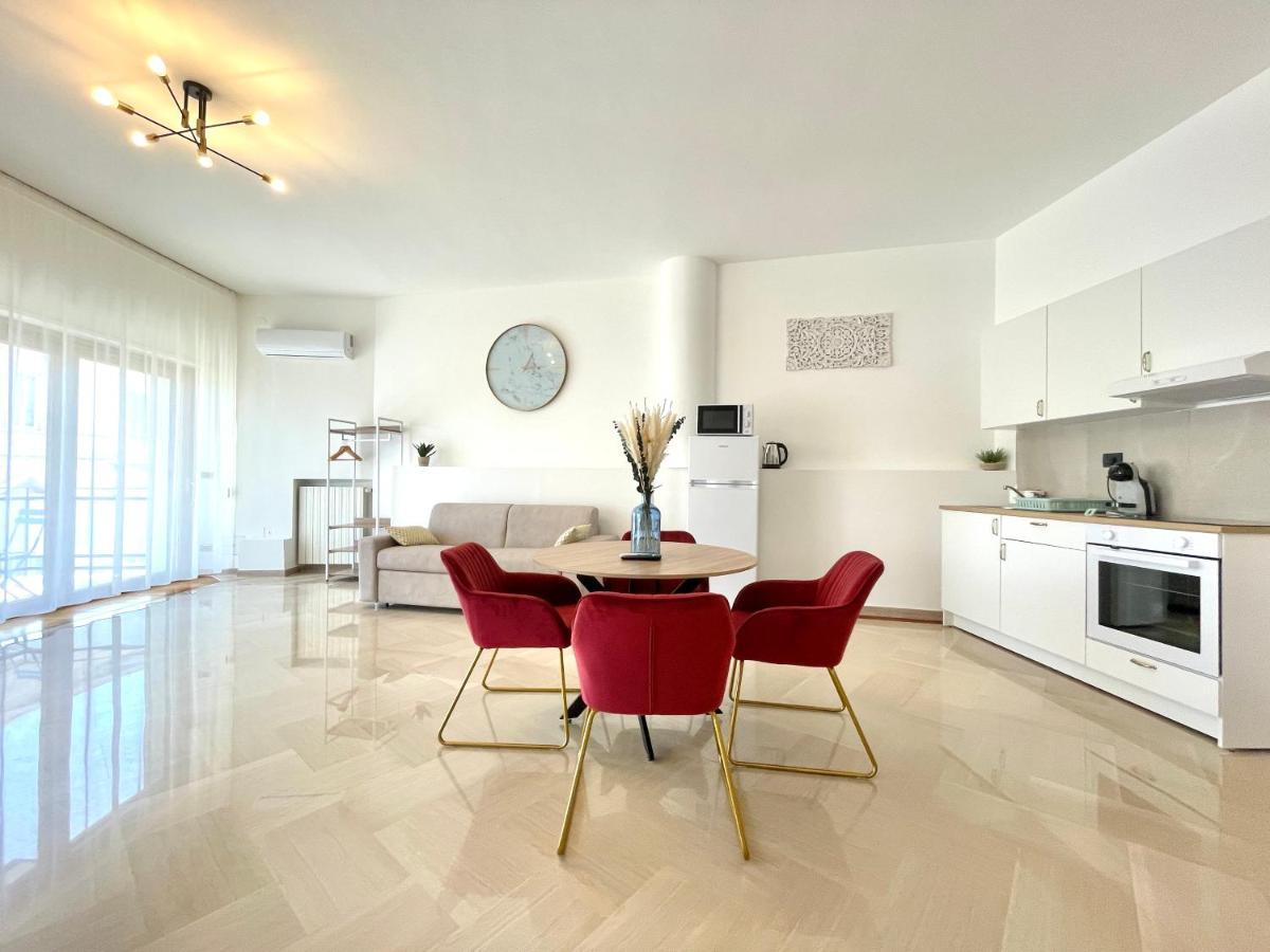 Trani Suite - Moro 10 Kültér fotó